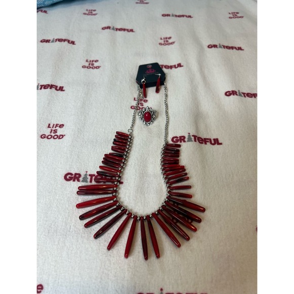 NWT Paparazzi Red and silver necklace and ring set - Picture 1 of 5